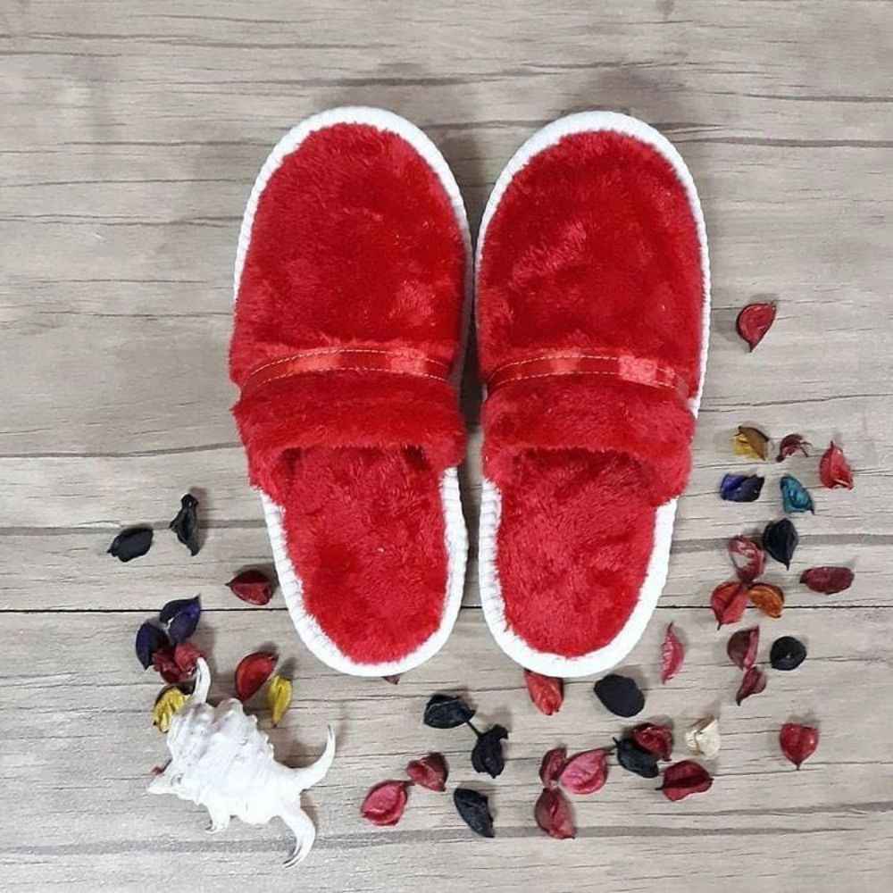 Bathroom footwear